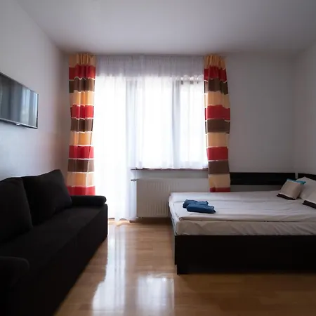 Szafir Krynica Morska-noclegi, Pokoje,